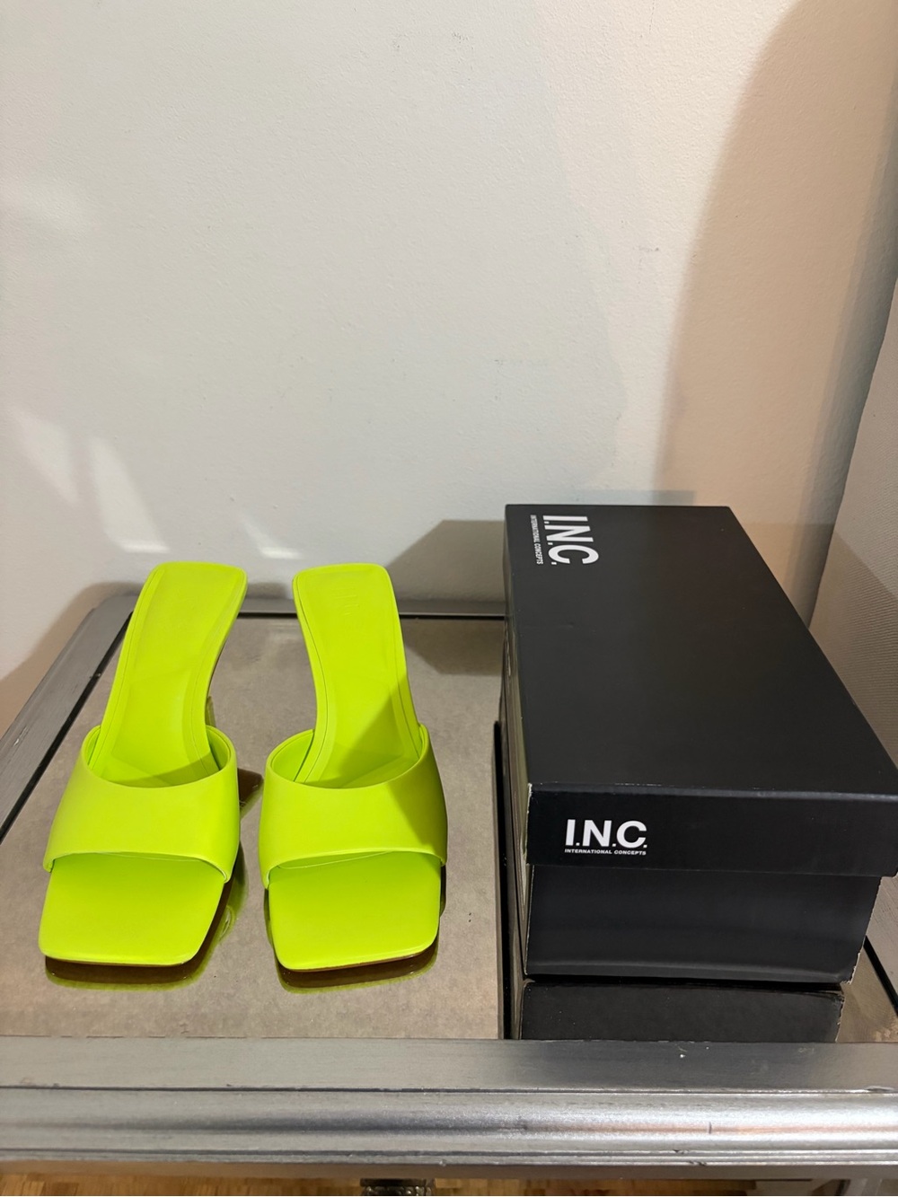 INC International Concepts Neon Lime Slide kKitten Heels
